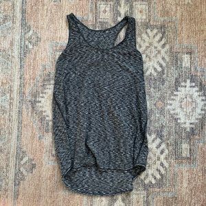 Lululemon essential tank top pleated